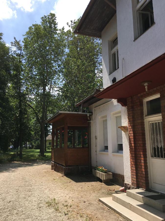 Honvéd n4. apartman Balatonlelle Extérieur photo